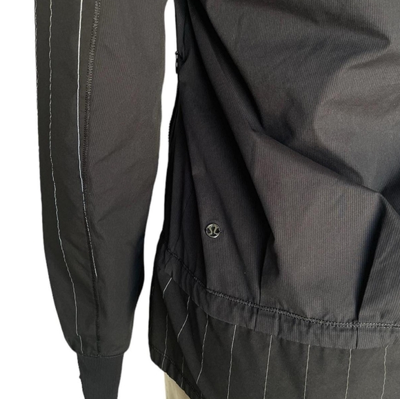 Lululemon Jacket - Picture 4 of 5